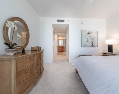 3313 Sunset Key Circle - Photo Thumbnail 48