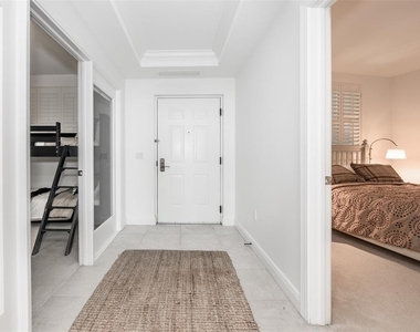 3313 Sunset Key Circle - Photo Thumbnail 5