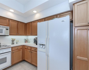 3313 Sunset Key Circle - Photo Thumbnail 21