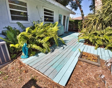 650 Edwards Street - Photo Thumbnail 43
