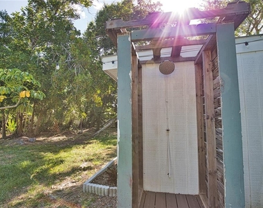 650 Edwards Street - Photo Thumbnail 41