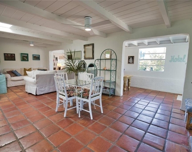650 Edwards Street - Photo Thumbnail 7