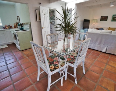 650 Edwards Street - Photo Thumbnail 10