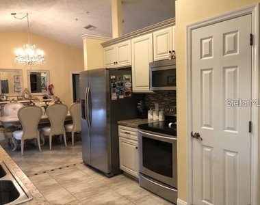 6401 Shoal Creek Street Circle - Photo Thumbnail 8