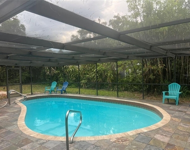 226 Delmar Ave - Photo Thumbnail 2