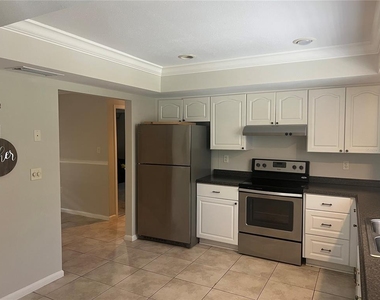 226 Delmar Ave - Photo Thumbnail 13