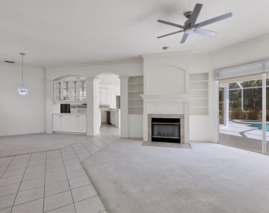 8501 Park Shore Lane - Photo Thumbnail 8