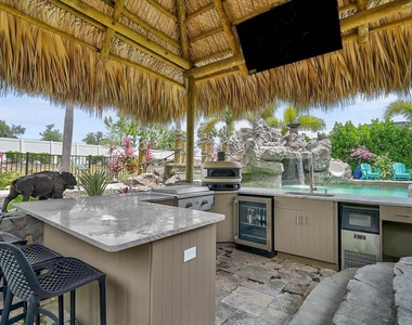 15835 Tradewind Terrace - Photo Thumbnail 18