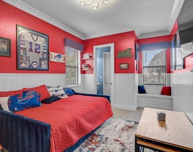 15835 Tradewind Terrace - Photo Thumbnail 11