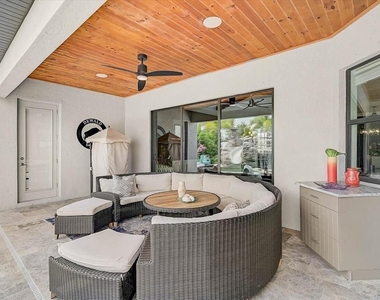 15835 Tradewind Terrace - Photo Thumbnail 17