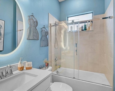 15835 Tradewind Terrace - Photo Thumbnail 10