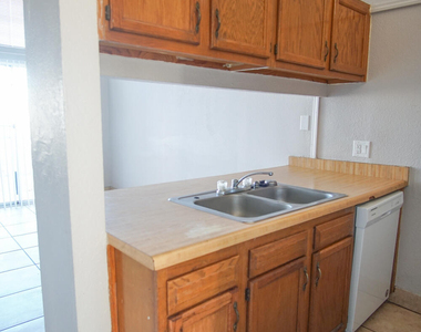 10202 Niagara Falls Place - Photo Thumbnail 7