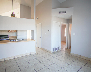 10202 Niagara Falls Place - Photo Thumbnail 9