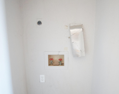 10202 Niagara Falls Place - Photo Thumbnail 8