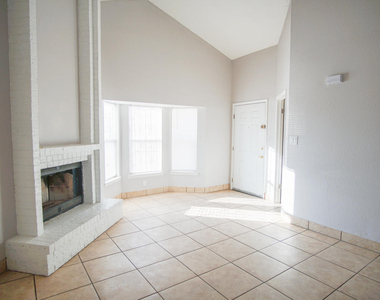 10202 Niagara Falls Place - Photo Thumbnail 3