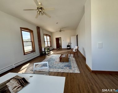 68 Main Street - Photo Thumbnail 14