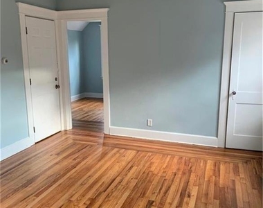 364 Rock Avenue - Photo Thumbnail 3