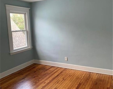 364 Rock Avenue - Photo Thumbnail 5