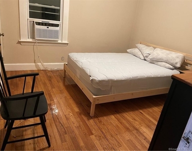 364 Rock Avenue - Photo Thumbnail 5