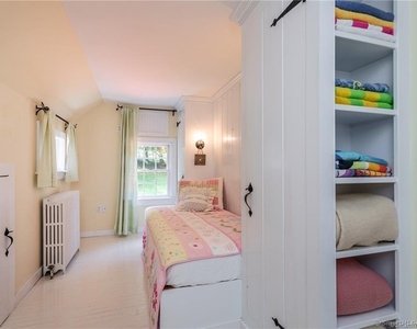 115 River Road - Photo Thumbnail 15