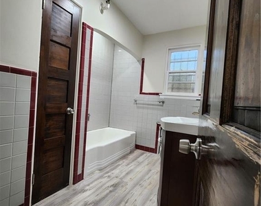 126 Goddard Avenue - Photo Thumbnail 11