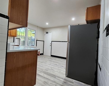 126 Goddard Avenue - Photo Thumbnail 10