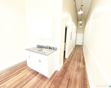 105 Bank Street - Photo Thumbnail 9