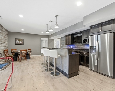 666 Chilliwack Ln - Photo Thumbnail 39