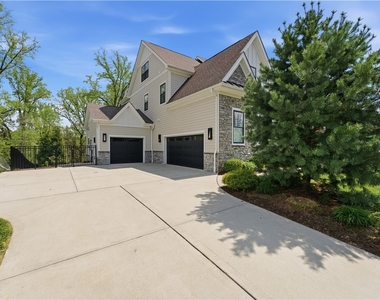 666 Chilliwack Ln - Photo Thumbnail 49