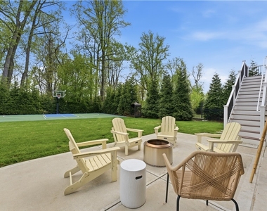 666 Chilliwack Ln - Photo Thumbnail 43