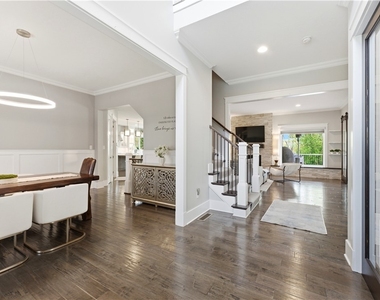 666 Chilliwack Ln - Photo Thumbnail 7