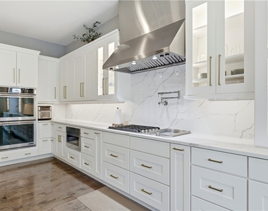 666 Chilliwack Ln - Photo Thumbnail 13