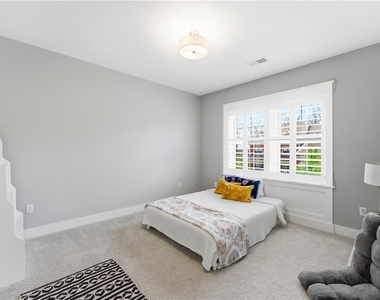 666 Chilliwack Ln - Photo Thumbnail 30