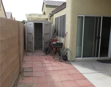 3358 Glacial Lake Street - Photo Thumbnail 3