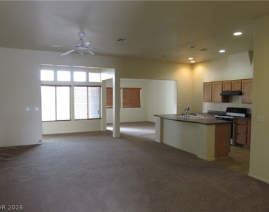 3358 Glacial Lake Street - Photo Thumbnail 12
