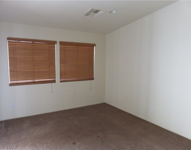 3358 Glacial Lake Street - Photo Thumbnail 6