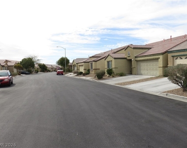 3358 Glacial Lake Street - Photo Thumbnail 20