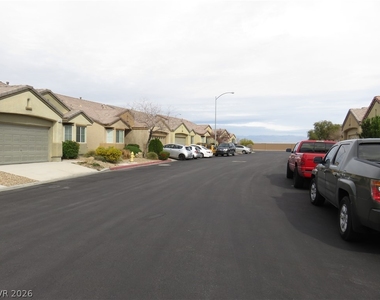 3358 Glacial Lake Street - Photo Thumbnail 19