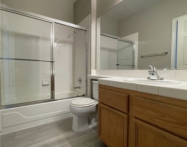 5155 Tropicana Avenue - Photo Thumbnail 9