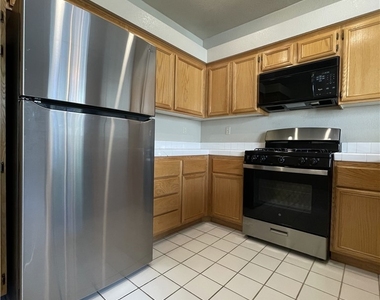 5155 Tropicana Avenue - Photo Thumbnail 4