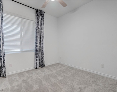 3302 Viola Hills Avenue - Photo Thumbnail 7