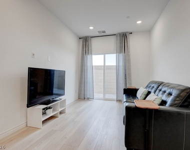 3302 Viola Hills Avenue - Photo Thumbnail 37