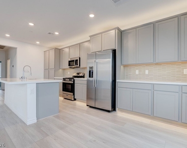 3302 Viola Hills Avenue - Photo Thumbnail 54