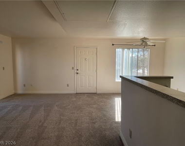 8070 W Russell Road - Photo Thumbnail 5