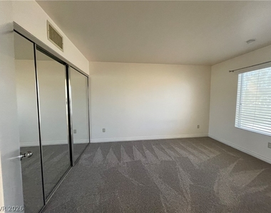 8070 W Russell Road - Photo Thumbnail 20