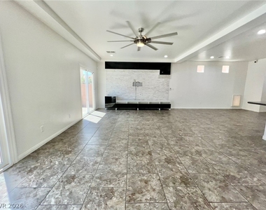 8412 Golden Amber Street - Photo Thumbnail 10