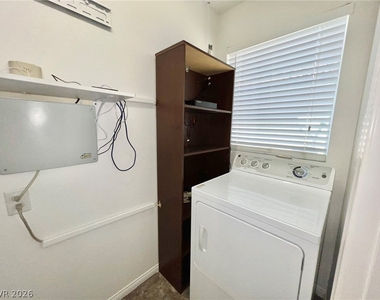 8412 Golden Amber Street - Photo Thumbnail 16