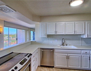 3111 Bel Air Drive - Photo Thumbnail 22