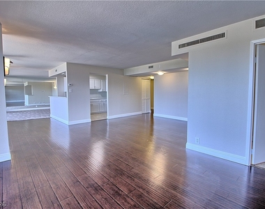 3111 Bel Air Drive - Photo Thumbnail 7