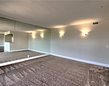 3111 Bel Air Drive - Photo Thumbnail 10